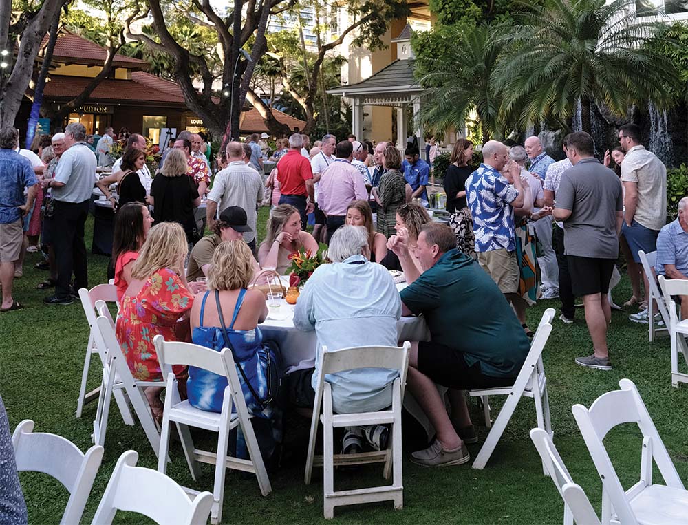 Community bankers gather at the Minnesota State Reception.