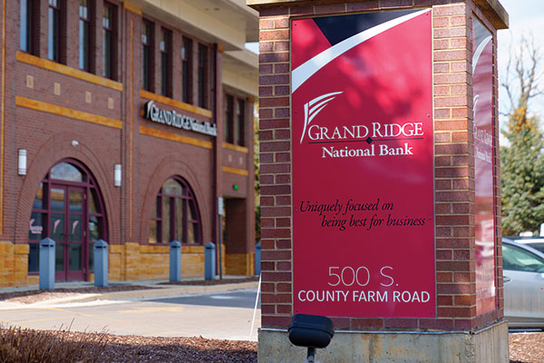 Grand Ridge National Bank signage